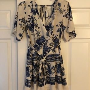 Floral printed romper - white and blue